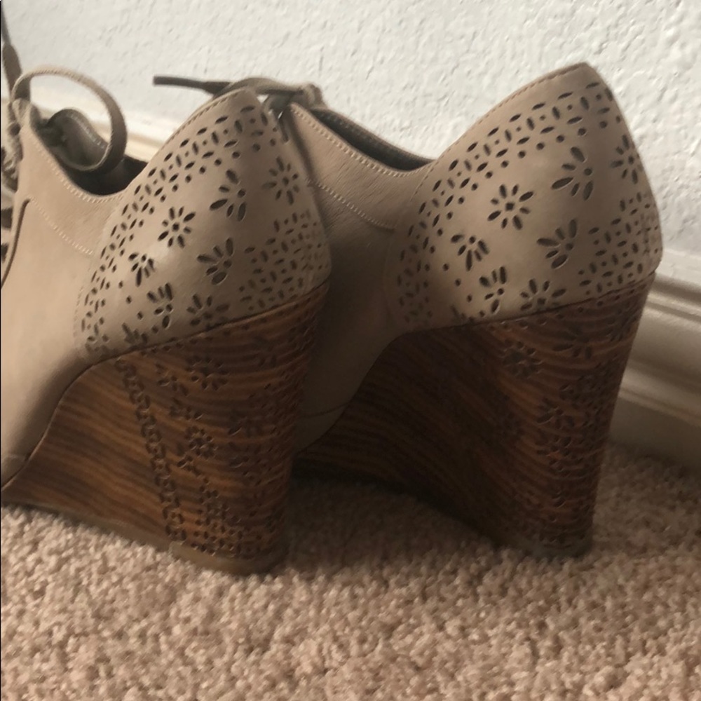 Gianni Bini detailed wedge shoes - Picture 2 of 5